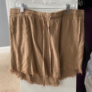 Umgee | women’s tan skirt | size large